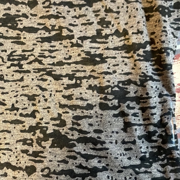 NEW INC embellished T-shirt w/ sequins. Black/pink/white/grey. Size M petite - Picture 8 of 9